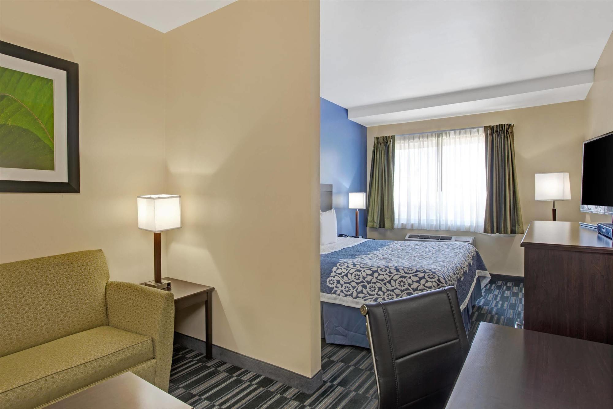 Days Inn & Suites By Wyndham Ozone Park/Jfk Airport 뉴욕 외부 사진