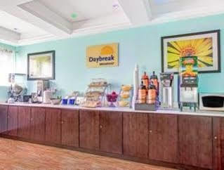 Days Inn & Suites By Wyndham Ozone Park/Jfk Airport 뉴욕 외부 사진